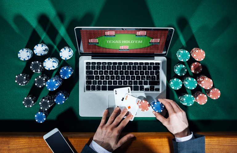 poker player online