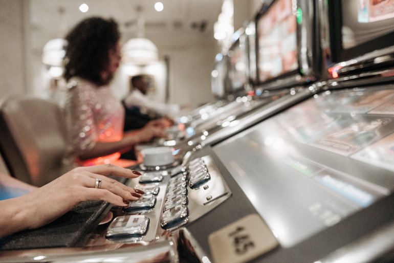 female pokie gamblers